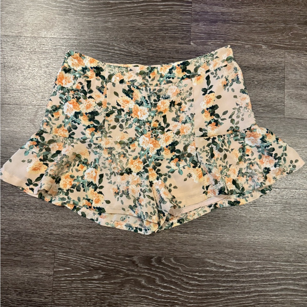 Floral side zip shorts size small